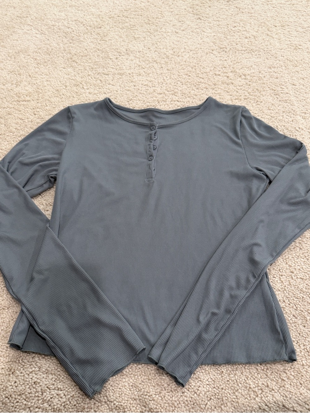 Ribbed Long-Sleeve Henley Top in Slate Gray